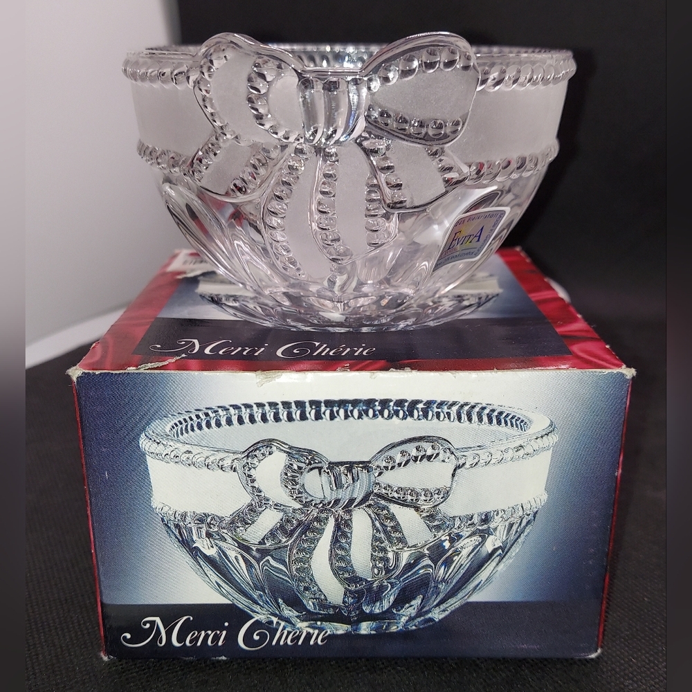 Evita Crystal Dish Made in Germany 24% Bleikristal Lead Crystal Bow Beaded RARE